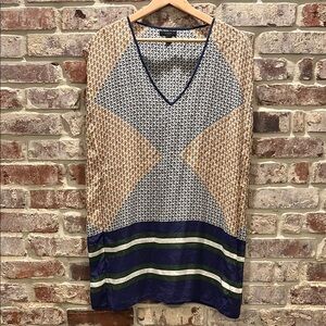 Geometric Patterned V-Neck Dress